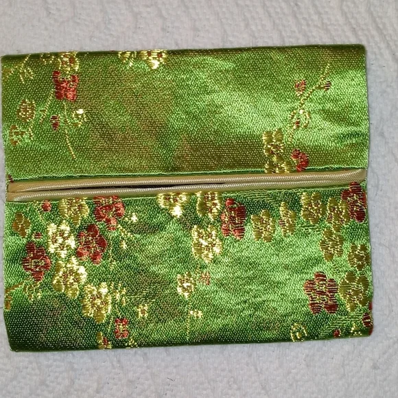 silk Wallet - Picture 4 of 8